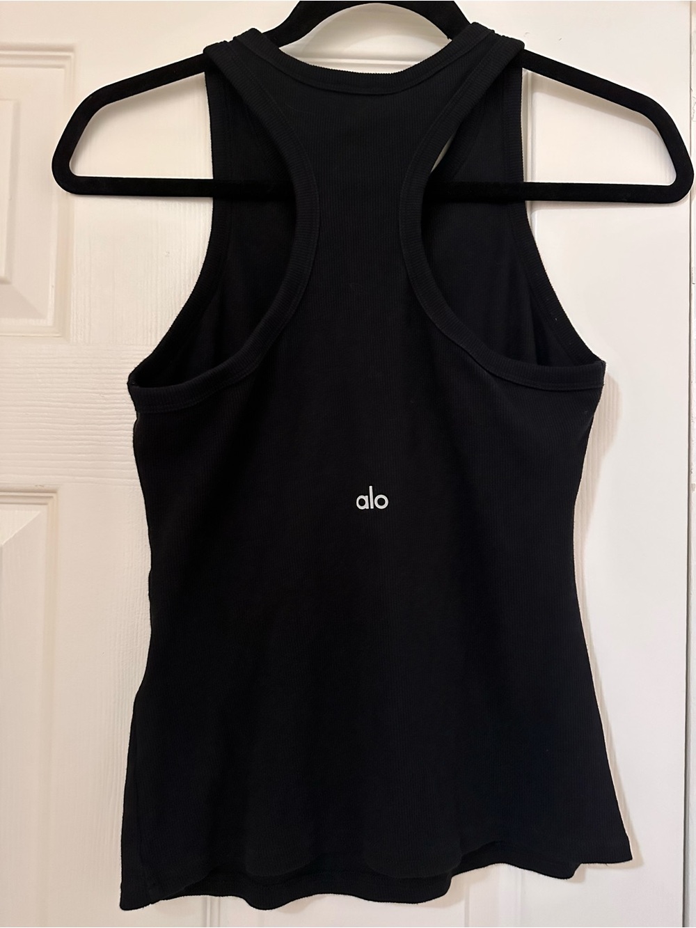 Gently Used Alo Yoga Sz S Black Racerback Ribbed Tank Top Cotton Blend Stetchy - Picture 6 of 8